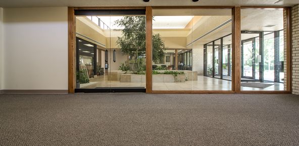 4240 Hickory Ln, Sioux City, IA 51106